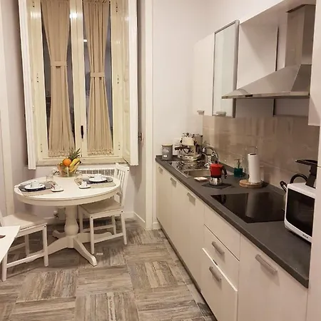 61 Piazza Cavour Naples
