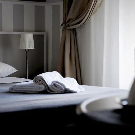 Guest house 61 Piazza Cavour Naples